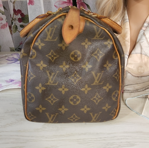 - `ღ´- ♥ -`ღ´ AUTHENTIC Louis Vuitton Monogram Speedy 30 - `ღ´- ♥ -`ღ´ - Picture 4 of 17